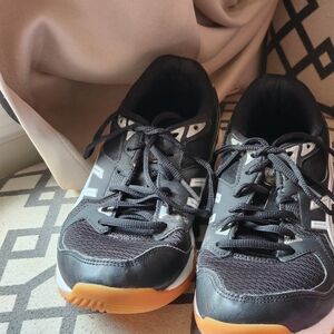 Asics volleyball shoes